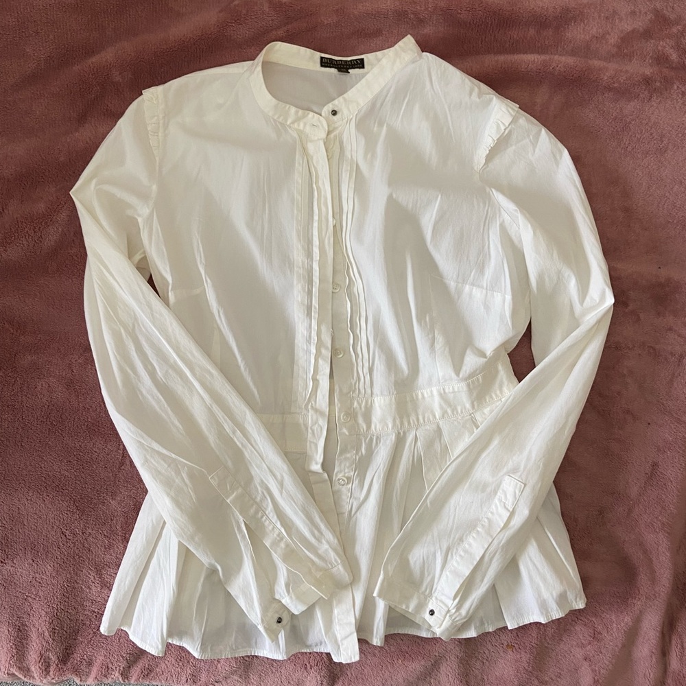 A white burberry blouse in size 46, Authentic